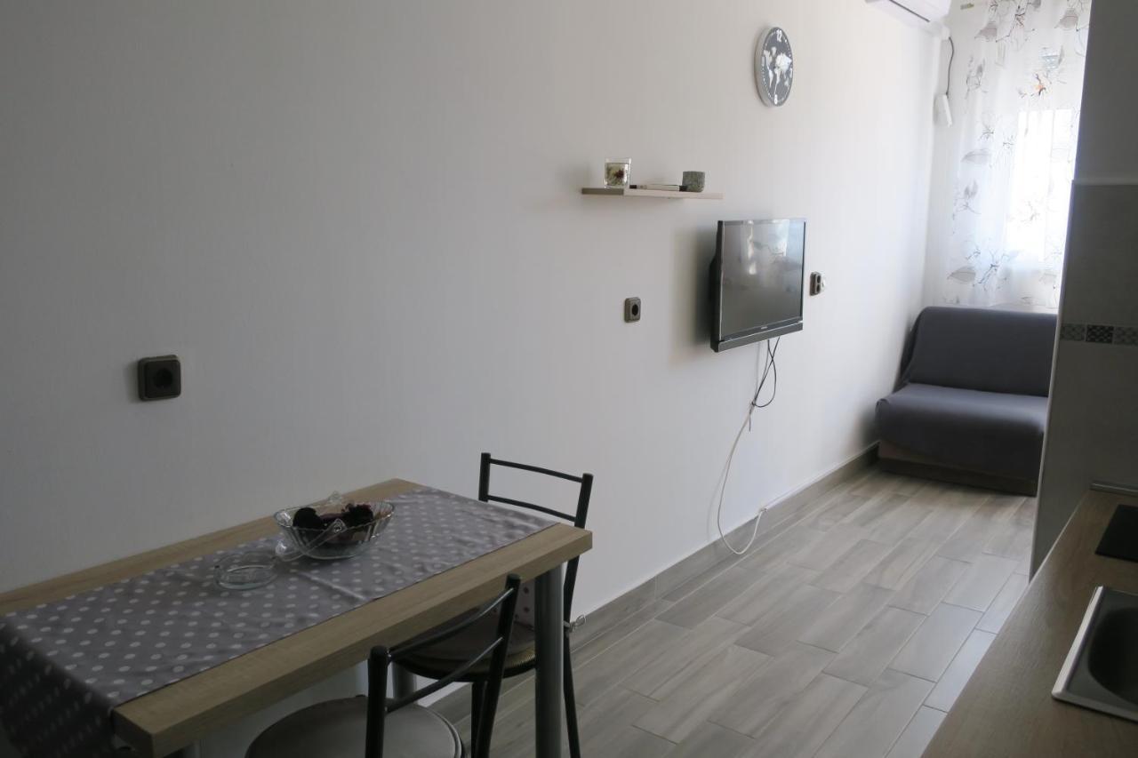Mesic Apartment เซนญ์ ภายนอก รูปภาพ