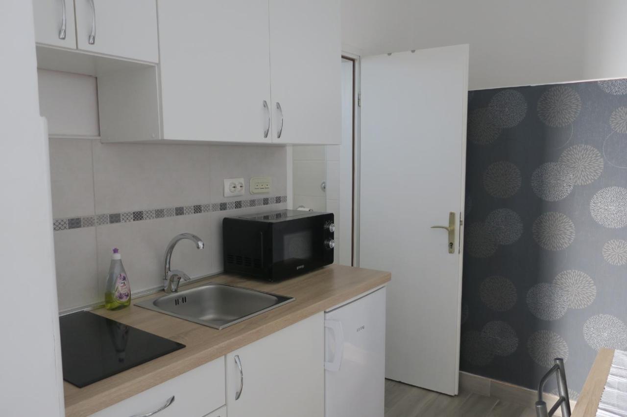 Mesic Apartment เซนญ์ ภายนอก รูปภาพ