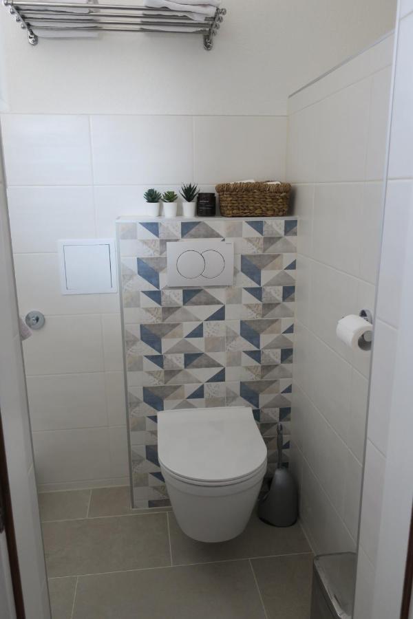 Mesic Apartment เซนญ์ ภายนอก รูปภาพ